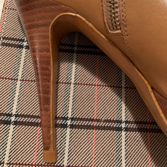 Zara ankle heeled boots, size 6. - Picture 7 of 12